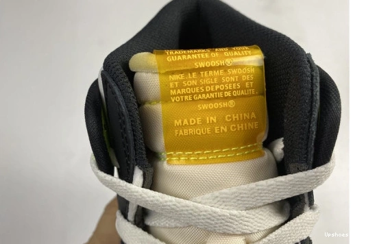 1 555088-118 'Volt Jordan  Air High Retro OG Gold' 555088-118 0606